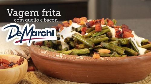 Vagem frita com queijo e bacon